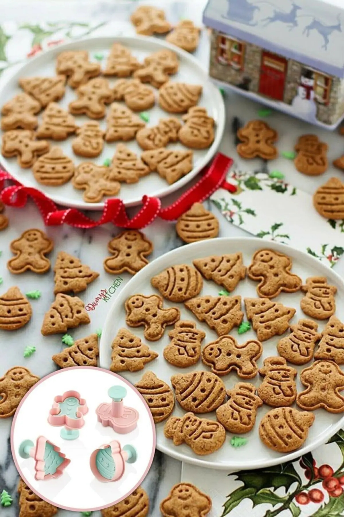 SET. 4 Emporte-piecès avec Poussoir Christmas - Image 4