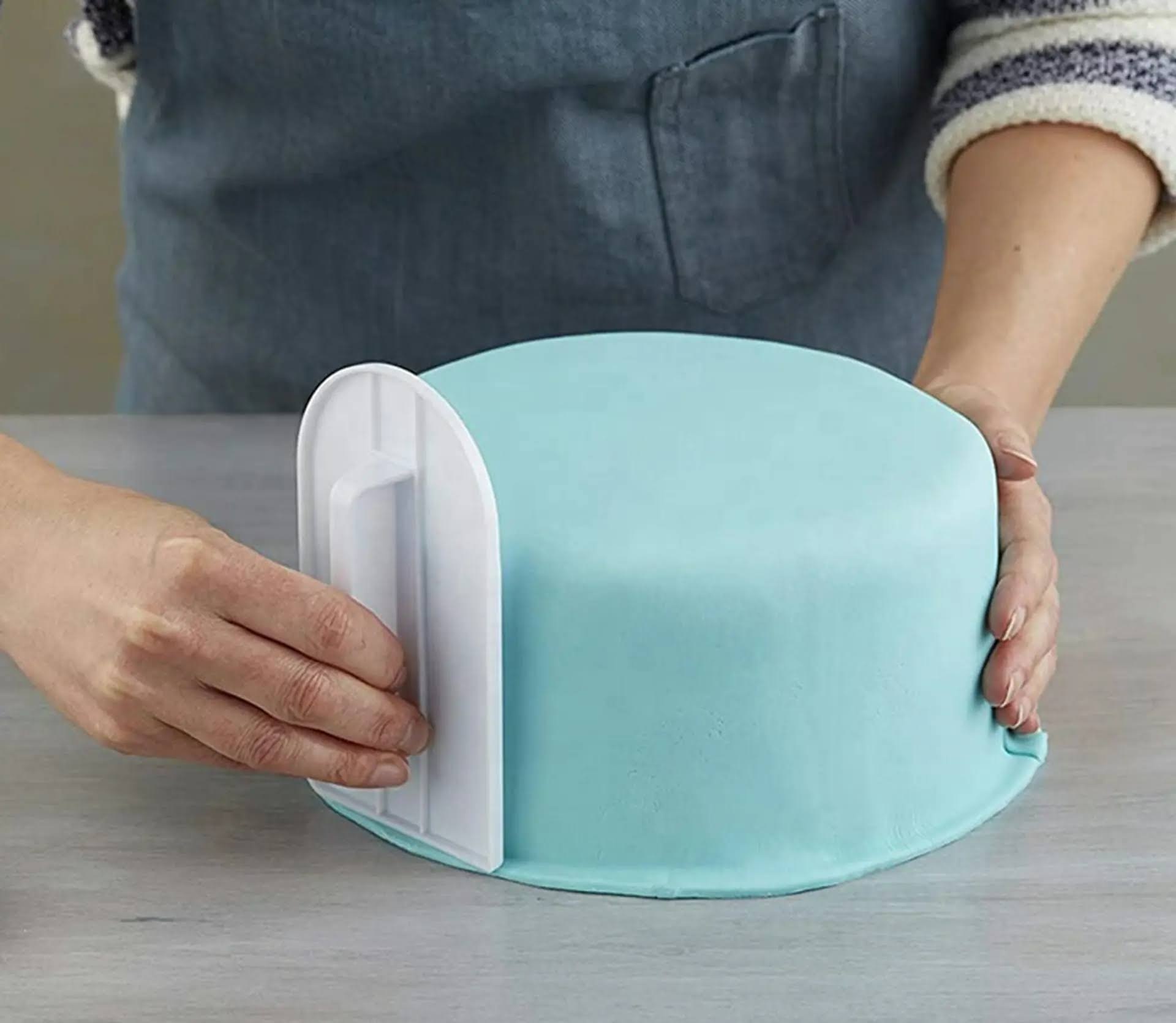 Plastic-Fondant-Tools-Cake - Image 2